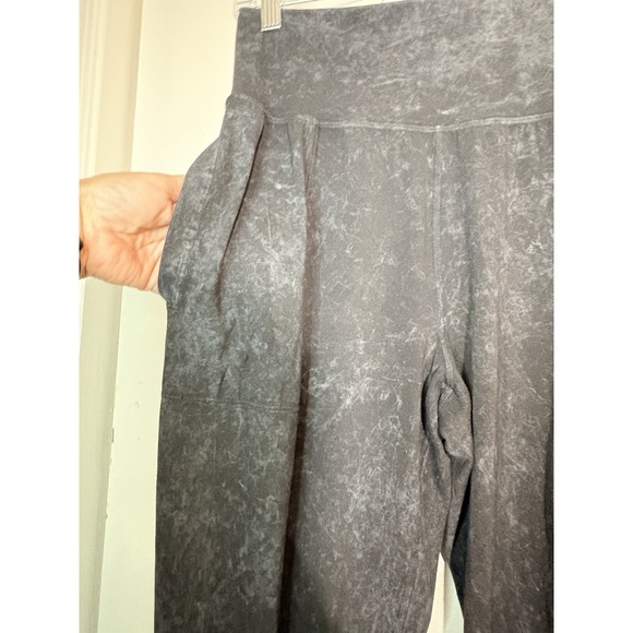 Athleta Women Salutation Garment Dye Jogger Pants M Black Soft Stretch Comfort - Picture 4 of 7